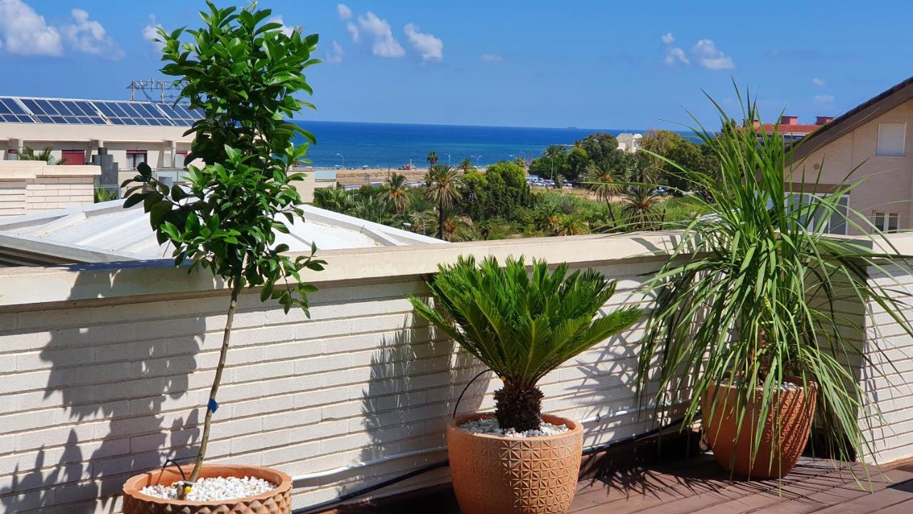Beau Penthouse Avec Vue Mer Дения Экстерьер фото